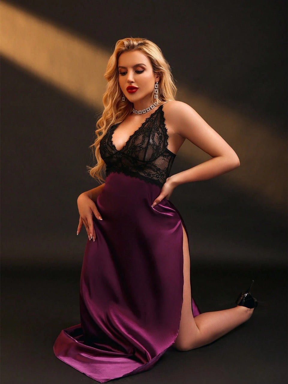 Sexy Lace Patchwork Satin High Slit Women's Nightgown