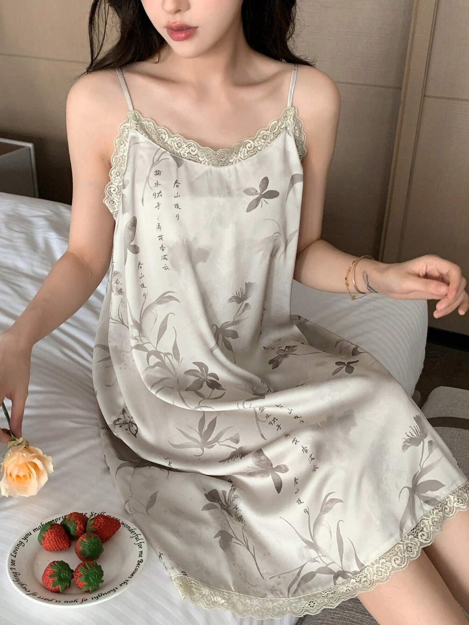 DAZY Chinese Ink Painting Printed Lace Trimmed Spaghetti Strap Sleep Dress