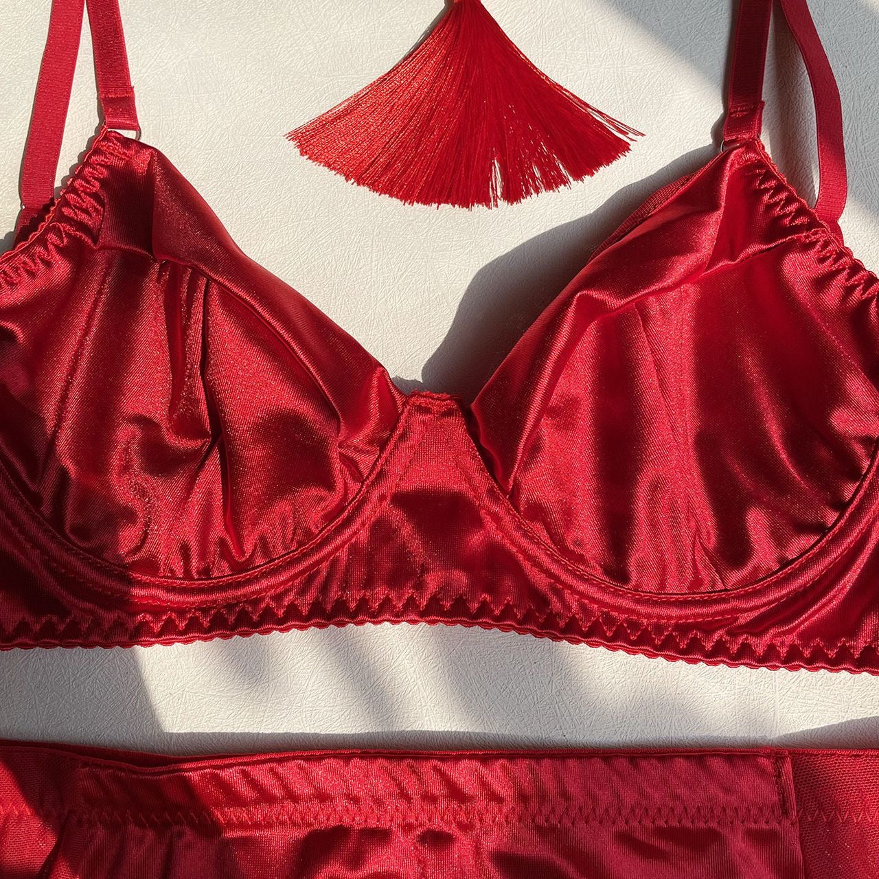 Classic Sexy Valentine's Day Style Sexy Garter Lingerie Set