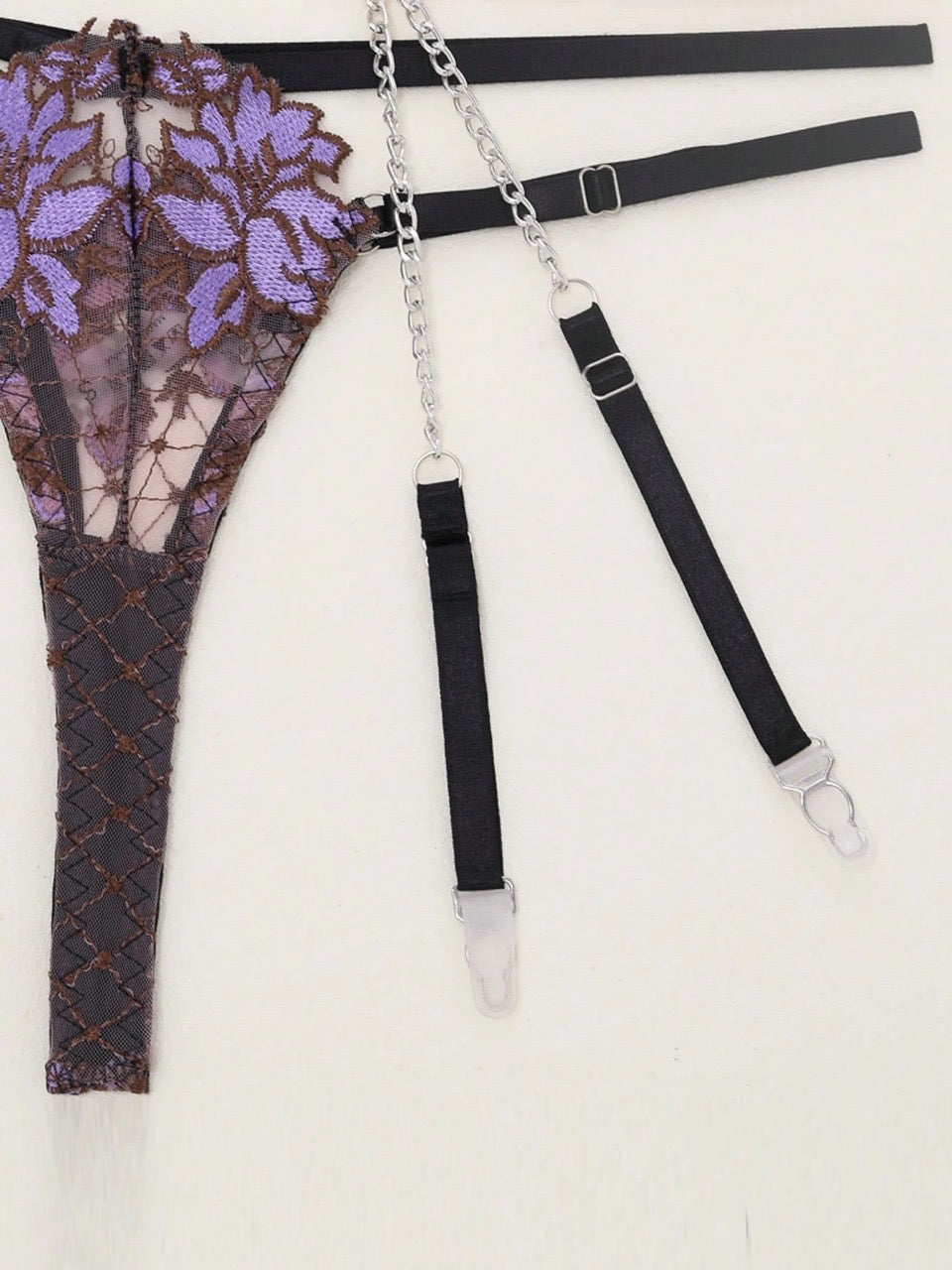 Woman's Sexy Lingerie Set Gathering Garter Belt With Steel Support Bra Flower Embroidery 3 Pieces Set