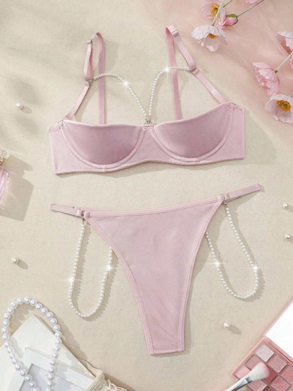 Women's Sexy Fashionable Summer Lingerie Set With Pearl & Chain Detail