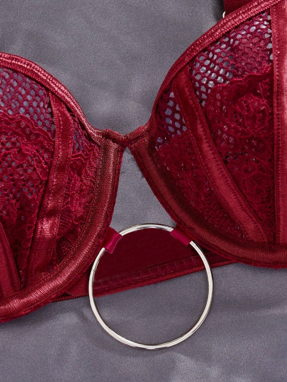 Opulent Queen Mature, Charming, Sexy, Tempting 4pcs/Set Women Lingerie Outfit - Bra, Garter Belt, Thong Panty, Thigh-High Stockings