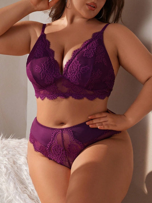 Plus Size Lace Lingerie Set